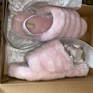 Big kids girl uggs , BRAND new never worn